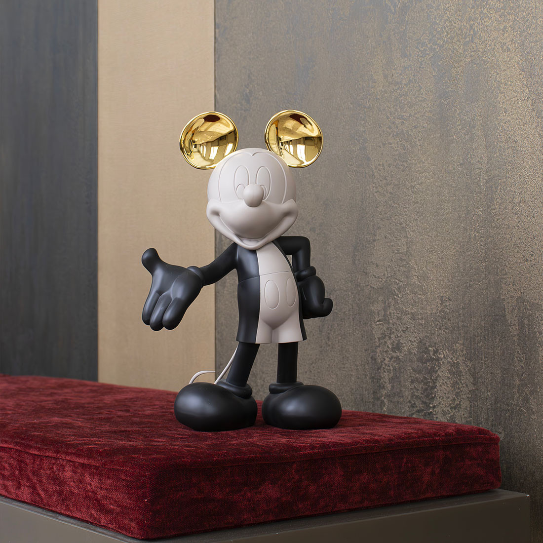 MICKEY BY KELLY - SMALL (30 cm)